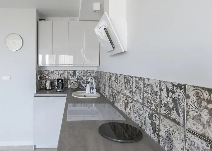 شقة Swietokrzyska