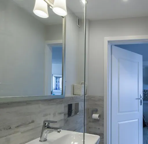 Swietokrzyska وارسو