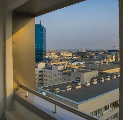 شقة Swietokrzyska